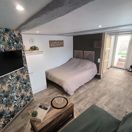 La Porte Bleue Neuville-du-Poitou Exteriör bild